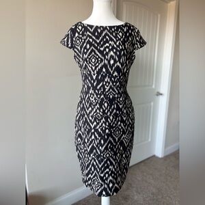 Like new Black Cream Print Sheath Dress by Dressbarn. Size 8. Cap sleeve. Cute!